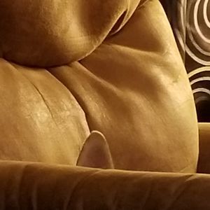 Meet your Posher, Leanna